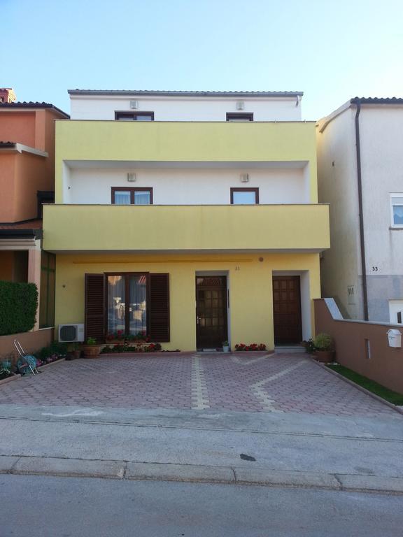 Milos Apartment Pula Rum bild